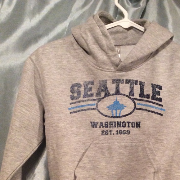 Hoody, Seattle, Washington w/space needle, NWT - Picture 2 of 4